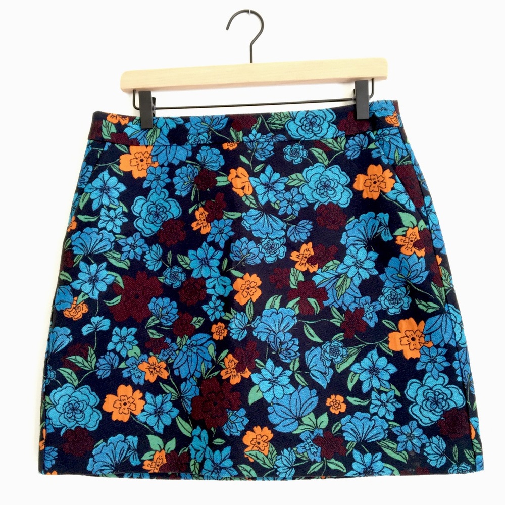 loft skirt with pockets